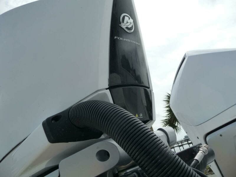 1985 Wellcraft Scarab 34