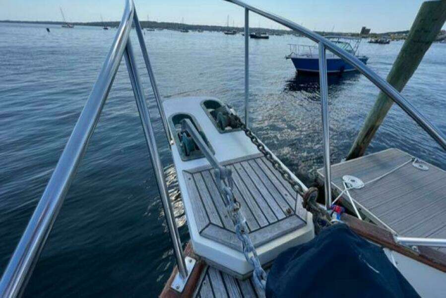 1987 Grand Banks 42 Classic Trawler (Hull #1002)