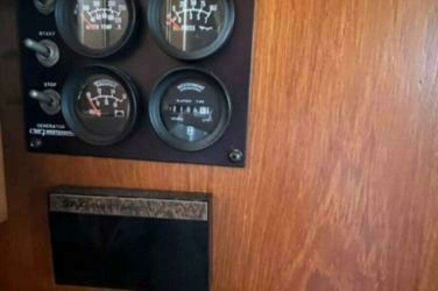 1987 Grand Banks 42 Classic Trawler (Hull #1002)