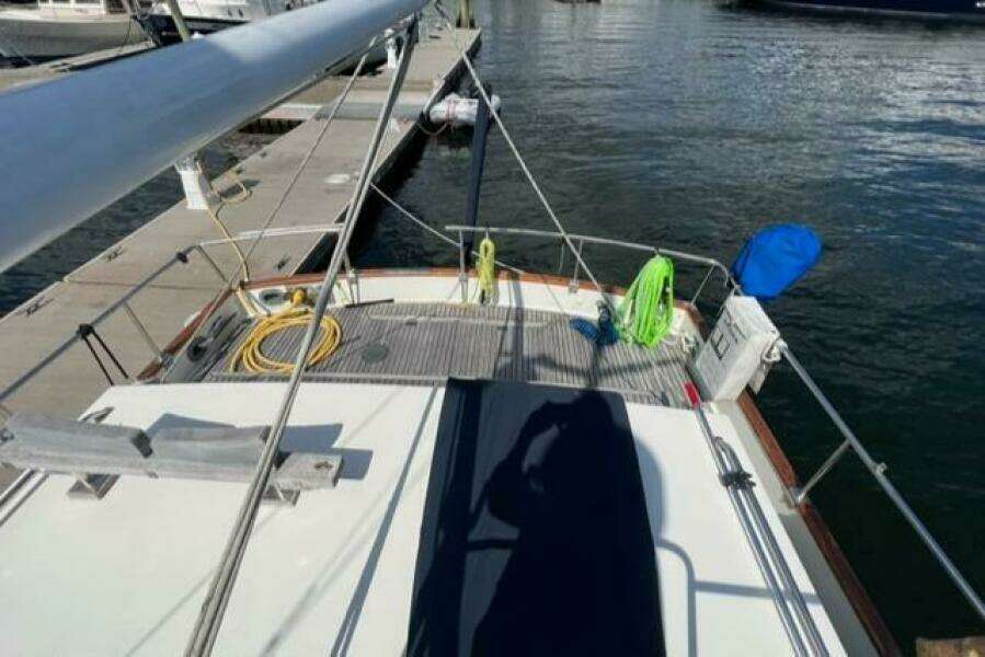 1987 Grand Banks 42 Classic Trawler (Hull #1002)