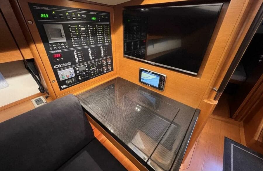 2016 Ice Yachts 62 evo