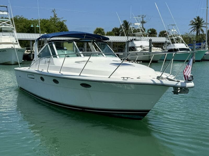 2000 Tiara Yachts 3100 Open