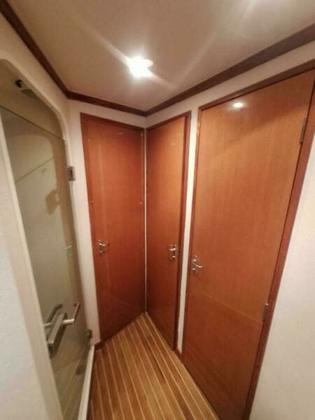 2000 Viking 55 Convertible