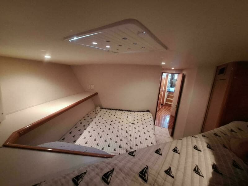 2000 Viking 55 Convertible