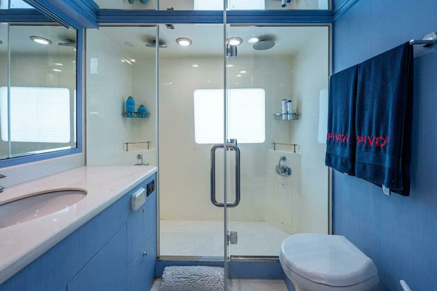 2013 Marlow Explorer Enclosed Bridge (CB)