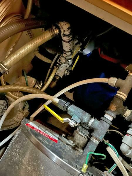 2001 Hinckley Sou'wester 59 CC Sloop