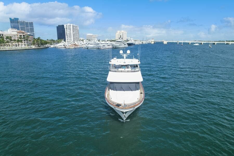 2010 Ocean Alexander 83