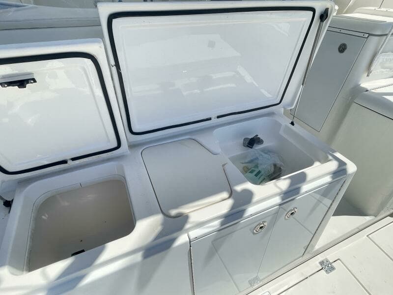 2007 Rampage 38 Express