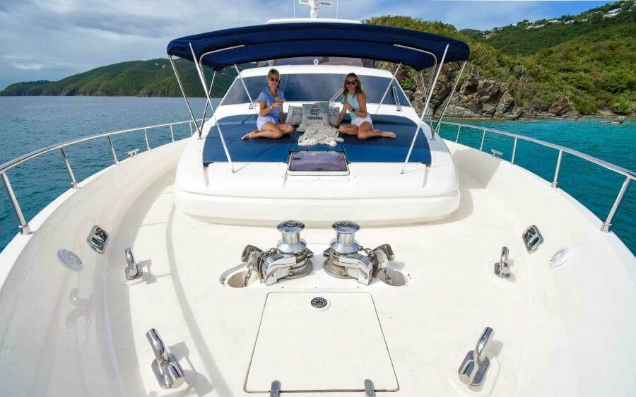 2006 Ferretti Yachts 881