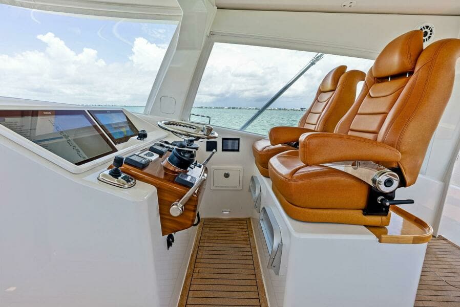  2020 Calcutta 480 Catamaran Helm