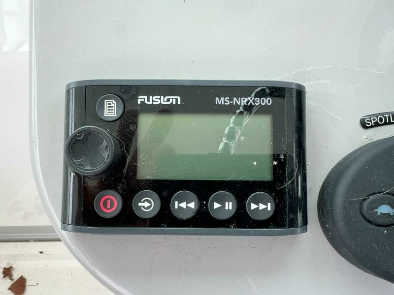 2017 Boston Whaler 285 Conquest