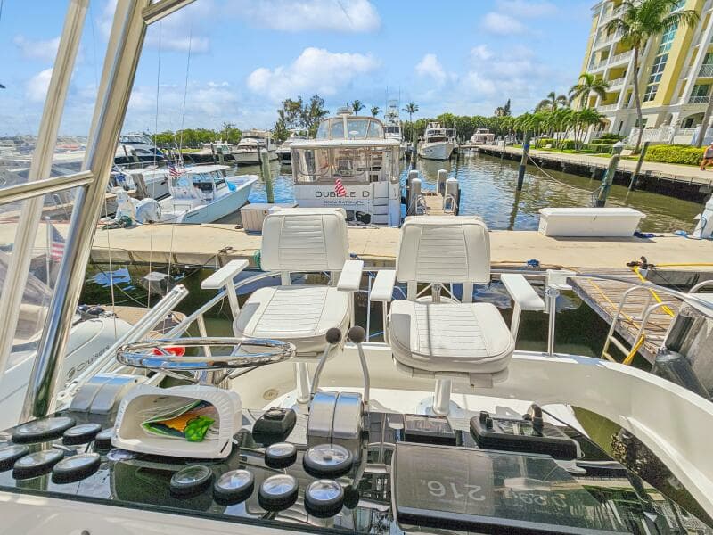 2001 Mediterranean 38 Convertible