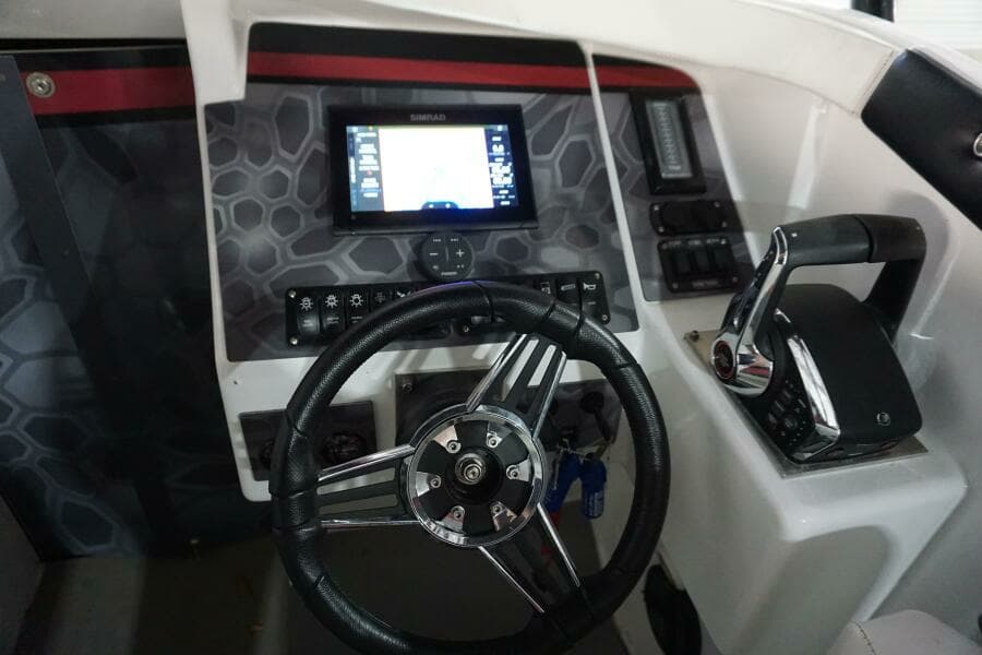 1998 32 Active Thunder 32 CC Ms. Rita Helm  (3)