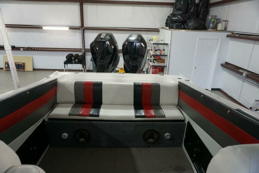 1998 32 Active Thunder 32 CC Ms. Rita Aft Seat (2)