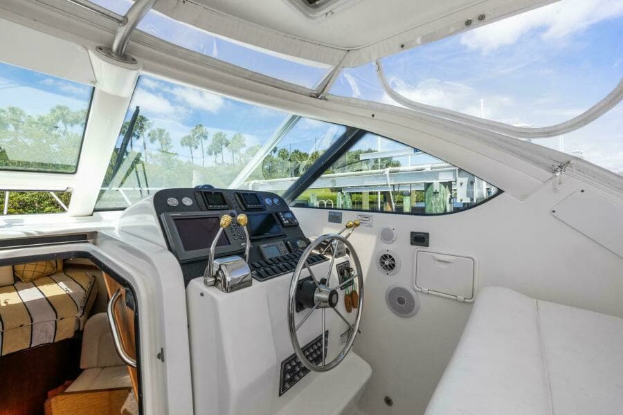 2006 Tiara Yachts 3200 Open