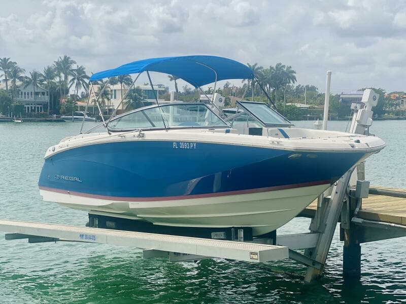 2016 Regal 22 Fasdeck
