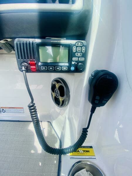 2016 Regal 22 Fasdeck