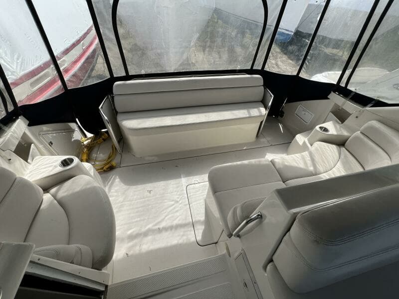 2000 Regal 4160 Commodore