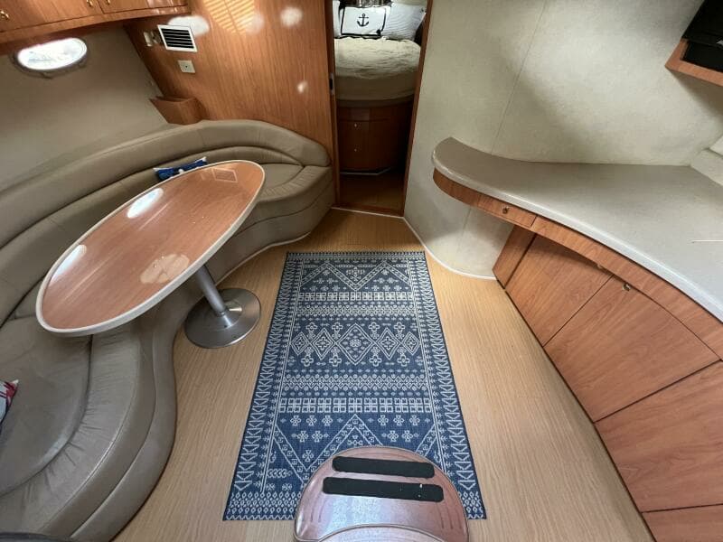 2000 Regal 4160 Commodore