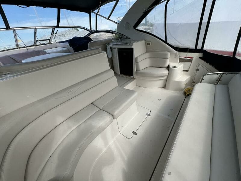 2000 Regal 4160 Commodore