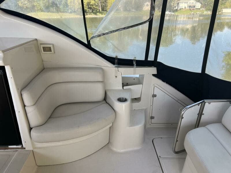 2000 Regal 4160 Commodore