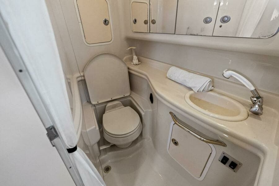 2006 Sea Ray 320 Sundancer