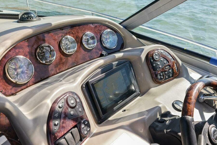 2006 Sea Ray 320 Sundancer