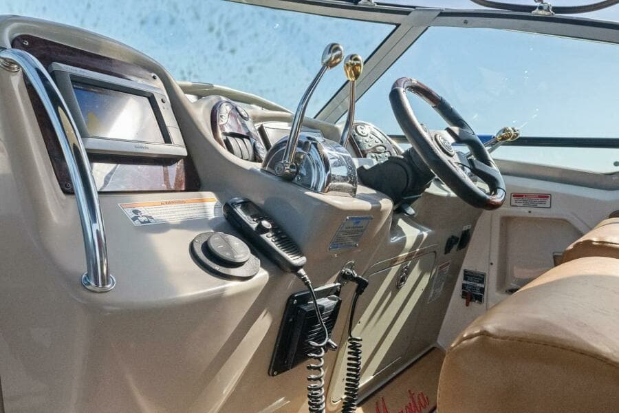 2006 Sea Ray 320 Sundancer