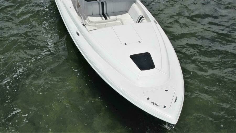 2011 Intrepid 323 Cuddy