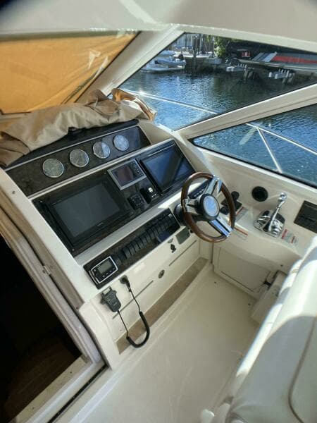 2010 Sea Ray 45 Sundancer