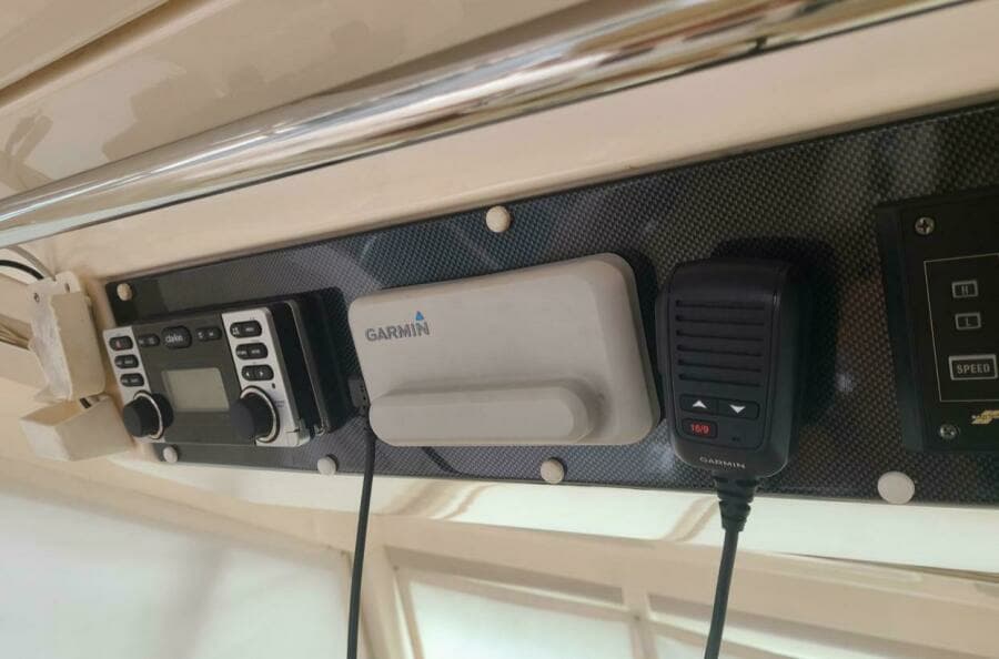 2009 Riviera 47 Enclosed Flybridge Series II