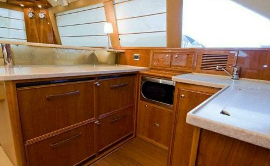 2009 Riviera 47 Enclosed Flybridge Series II