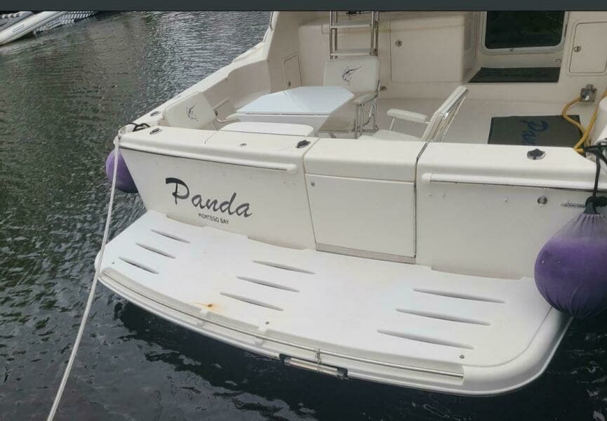 2009 Riviera 47 Enclosed Flybridge Series II