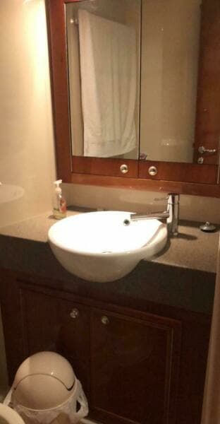 2009 Riviera 47 Enclosed Flybridge Series II