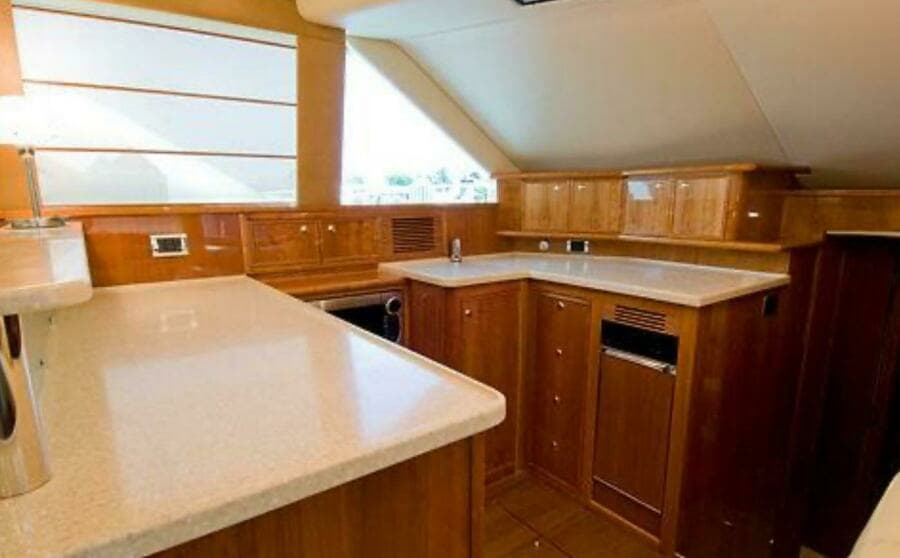 2009 Riviera 47 Enclosed Flybridge Series II