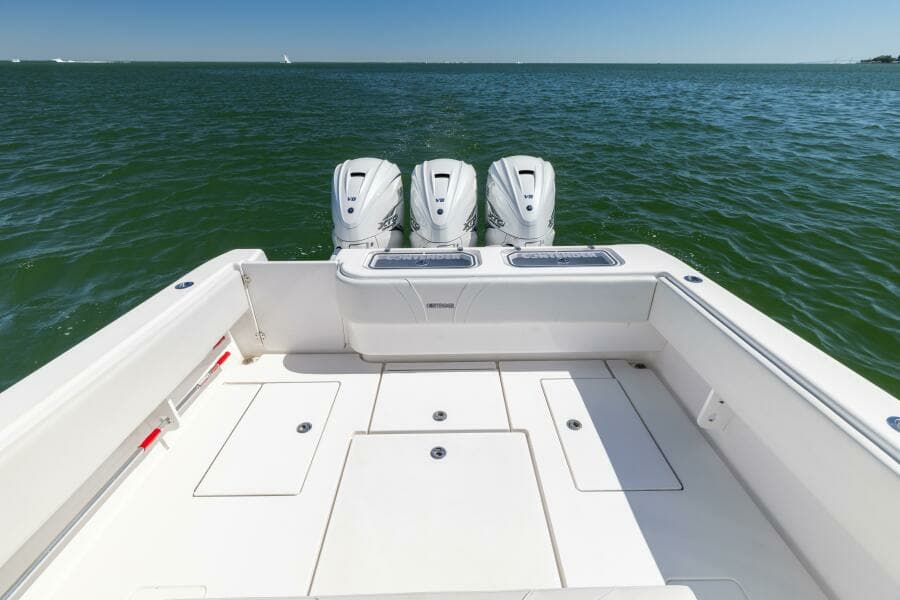 2021 Contender 39 FA