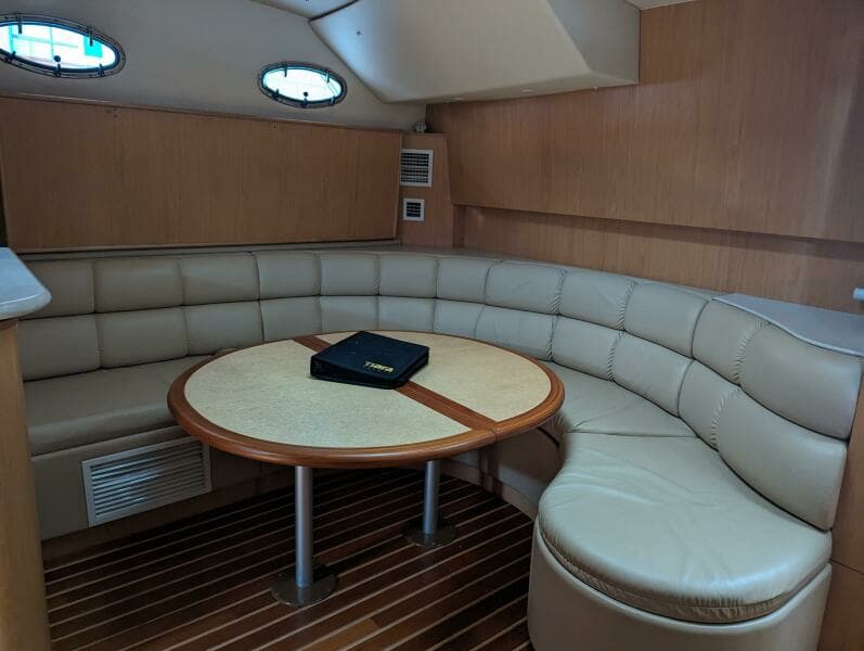 2003 Tiara Yachts 4000 Express