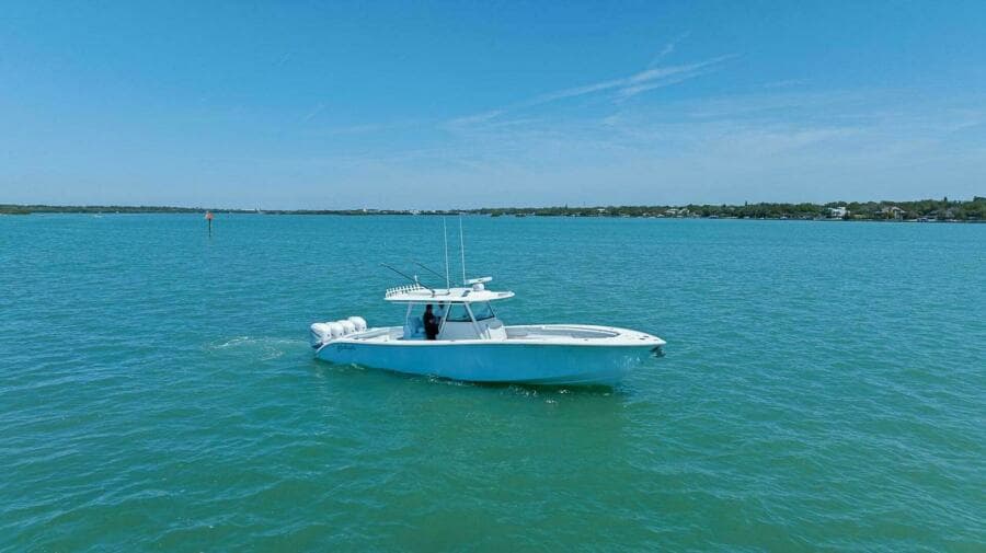 2018 Yellowfin 39 CC