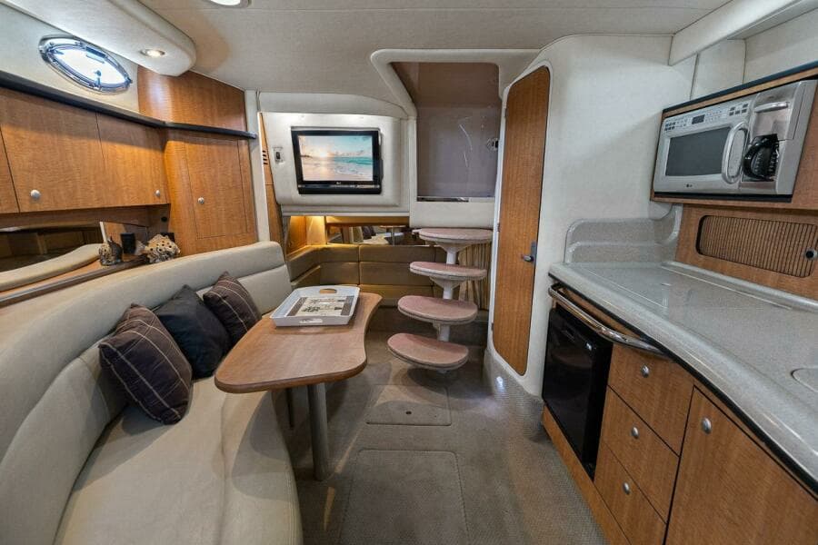 2006 Sea Ray 320 Sundancer