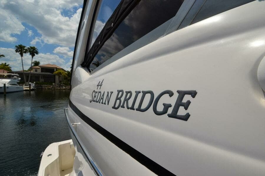 2007 Sea Ray 44 Sedan Bridge