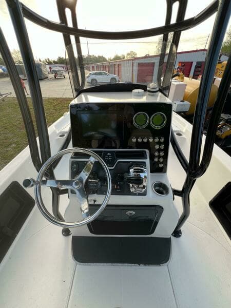 2016 Blue Wave 2400 Pure Bay