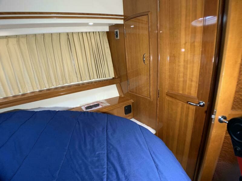 2006 Carver 56 Voyager