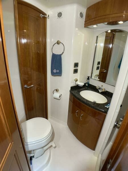 2006 Carver 56 Voyager