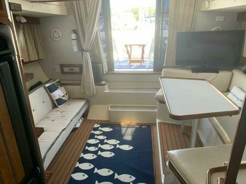 1990 Carver Mariner 3297