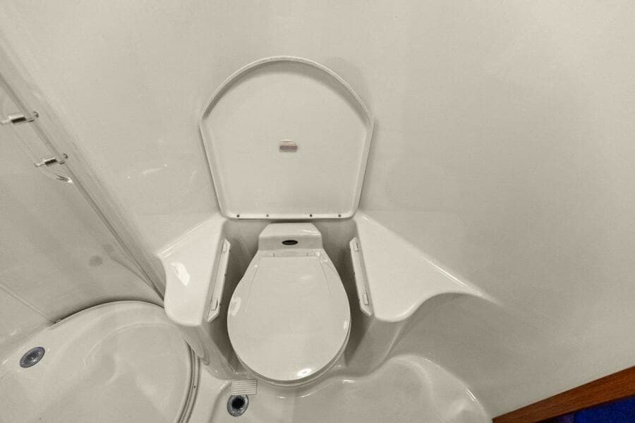 2000 Sea Ray 480 Sedan Bridge