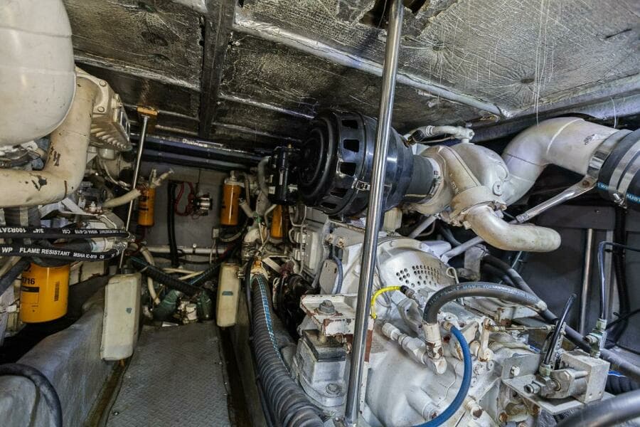 2000 Sea Ray 480 Sedan Bridge