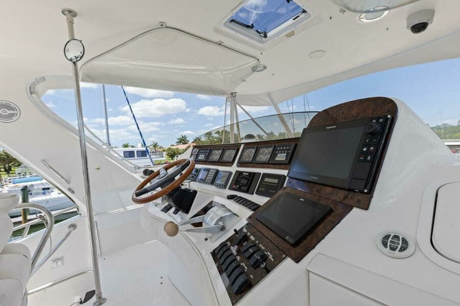 2000 Sea Ray 480 Sedan Bridge