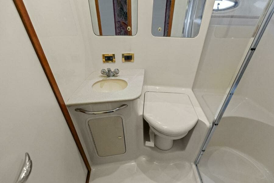 2000 Sea Ray 480 Sedan Bridge