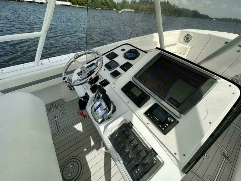 2003 Intrepid 32