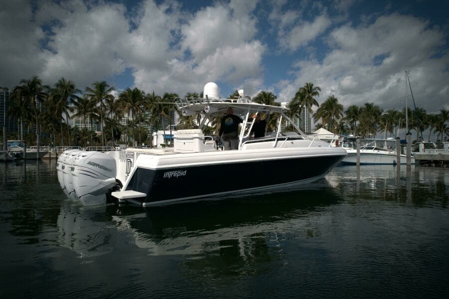 2002 Intrepid 377 Walkaround Cuddy